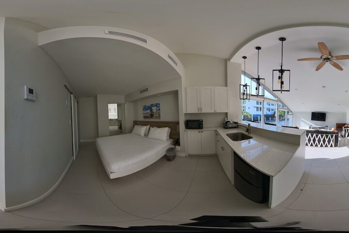 Room 34 of 41