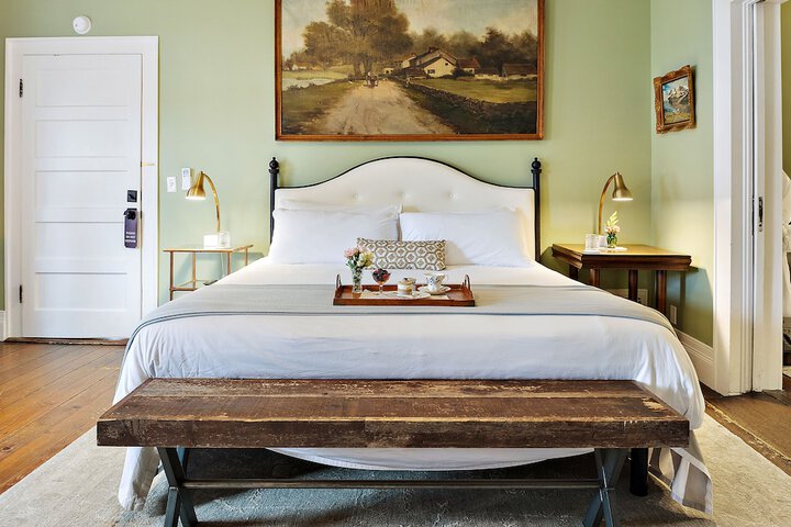 McCully House Inn