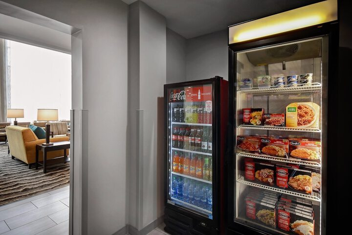 Staybridge Suites Holland by IHG