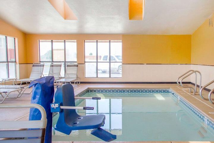 Quality Inn Broken Arrow - Tulsa