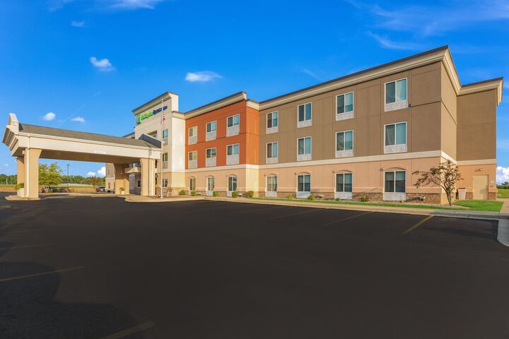Hotel 5 of 41