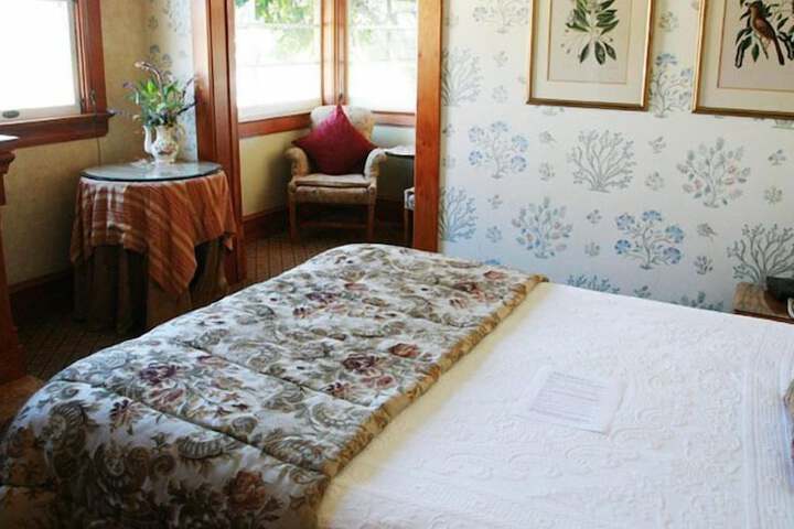 Room 43 of 85