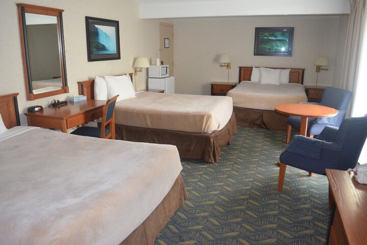 Room 30 of 53