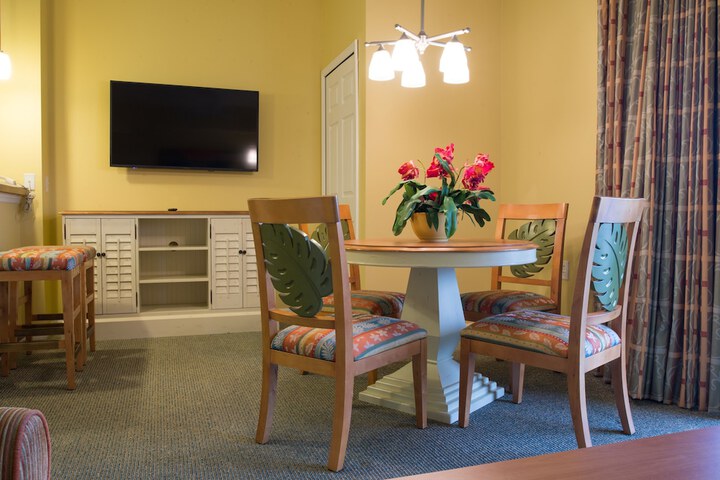 Barefoot Suites