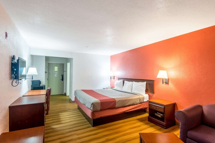 Room 26 of 45