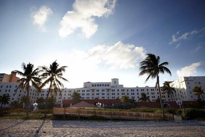 Hotel 2 of 39