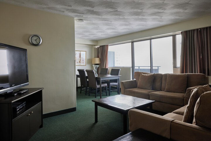 The Business Inn