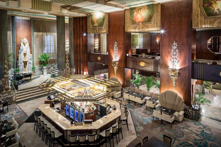 Hilton Cincinnati Netherland Plaza