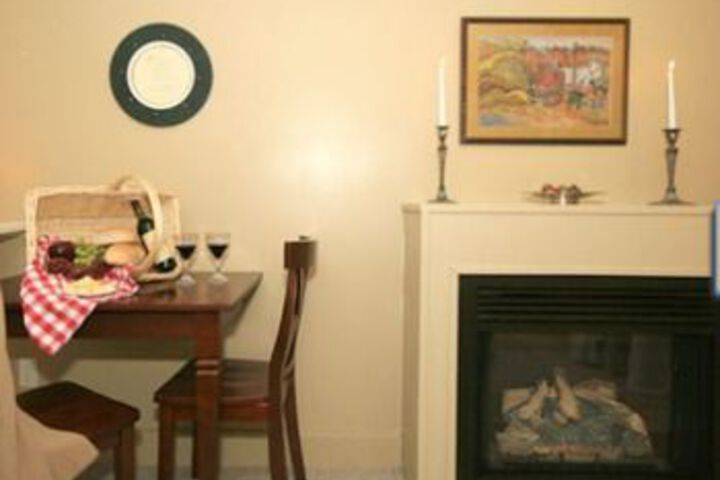 Spicer Castle Inn & Restaurant