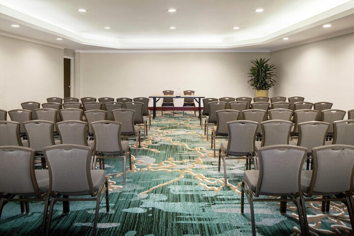 DoubleTree by Hilton Manchester Downtown