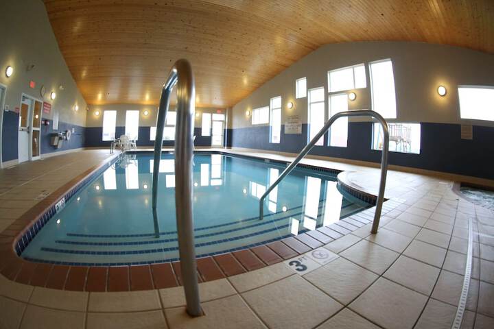 Pool 4 of 44