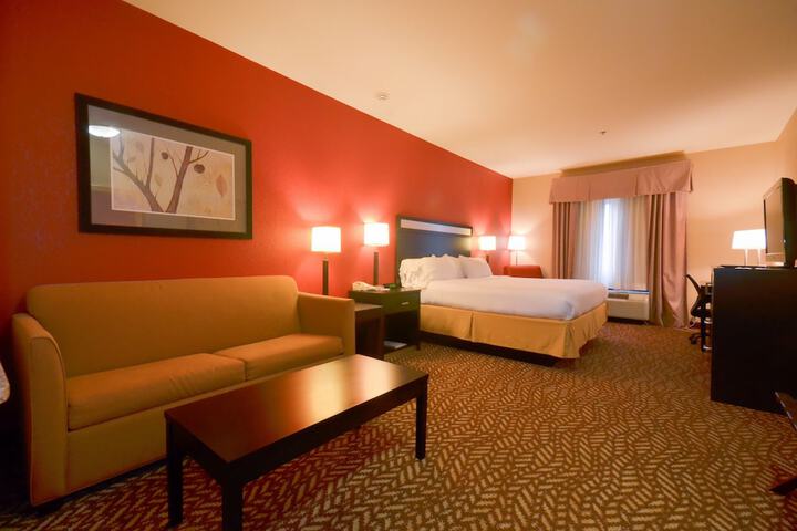 Room 14 of 47