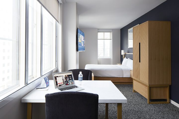 Room 18 of 51