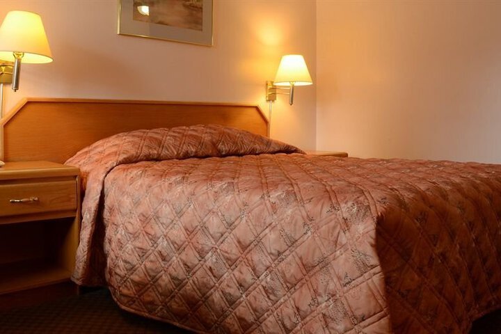 ECONOMY INN