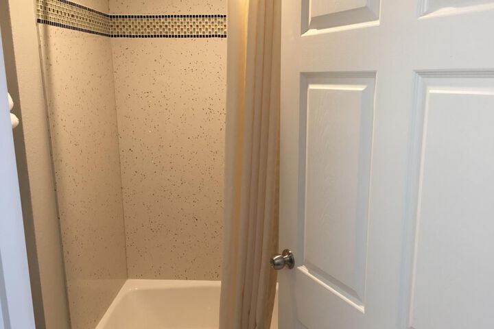 Room 33 of 37