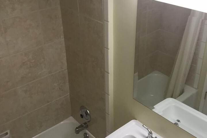 Room 5 of 22