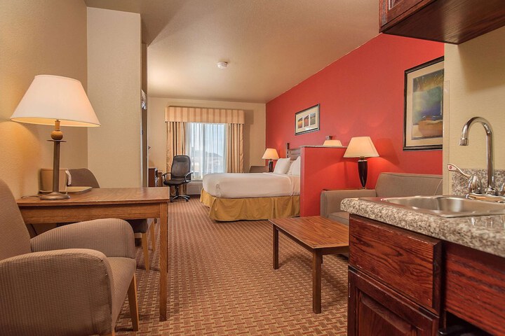 Room 12 of 21