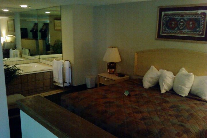 Room 11 of 29