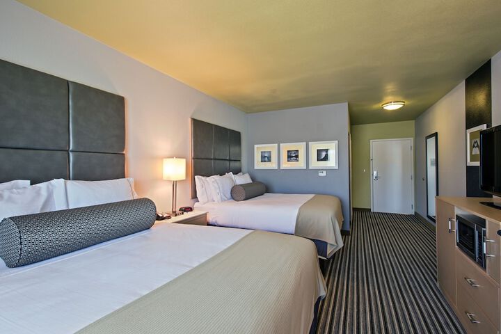 Holiday Inn Express Hotel & Suites Carlisle-Harrisburg Area by IHG
