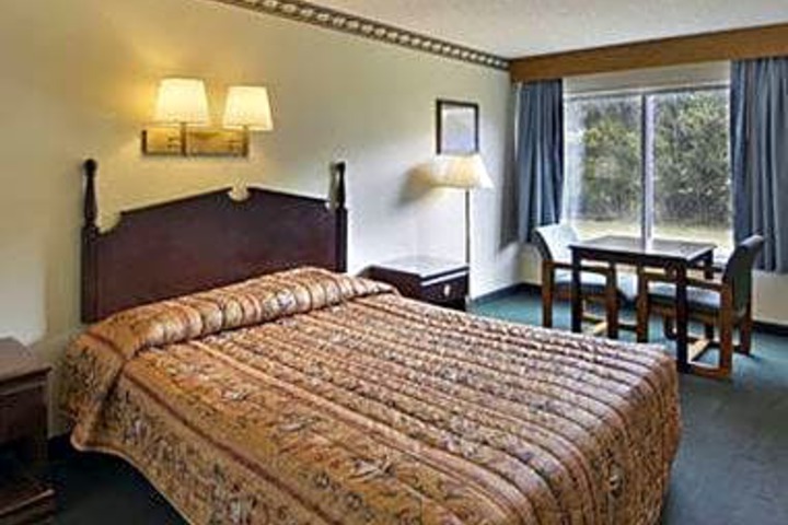 Travelodge by Wyndham Pelham Birmingham