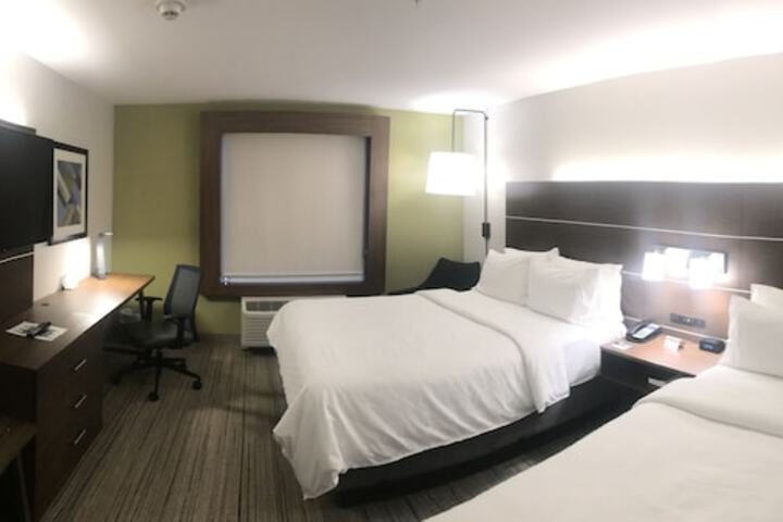 Room 13 of 31