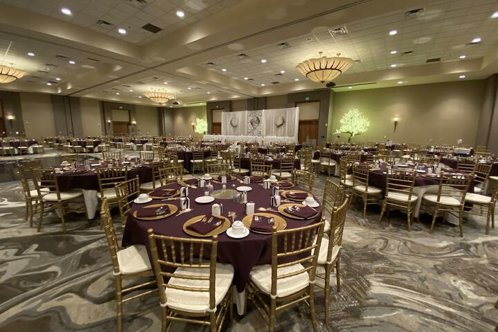 DoubleTree by Hilton Bay City - Riverfront