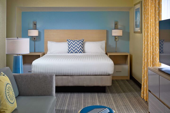 Sonesta Simply Suites Cleveland Airport