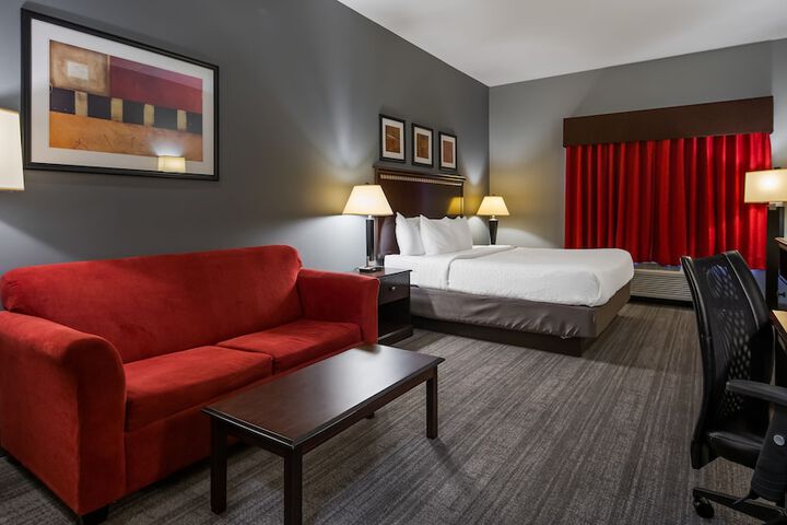 Room 11 of 19