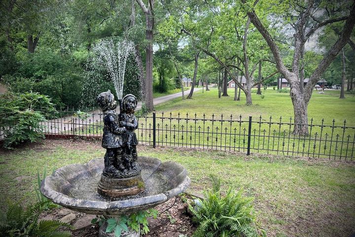 Benefield House Bed & Breakfast