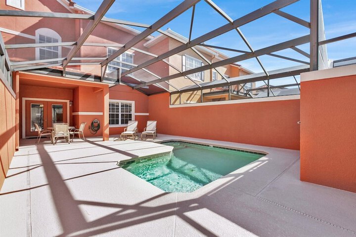 Pool 13 of 47
