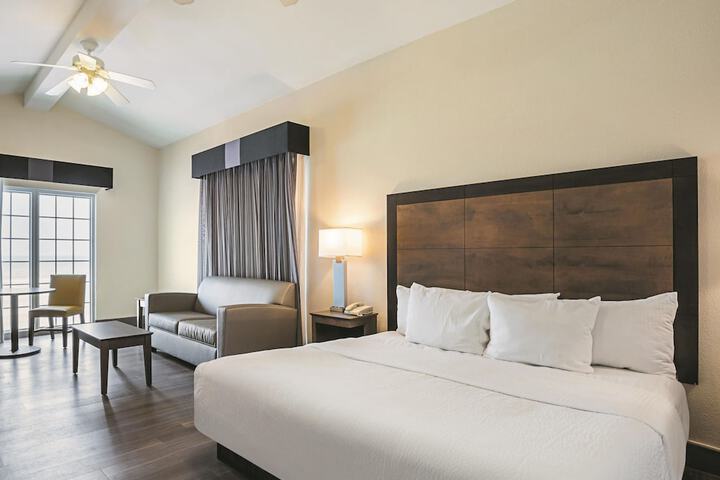 Room 40 of 45