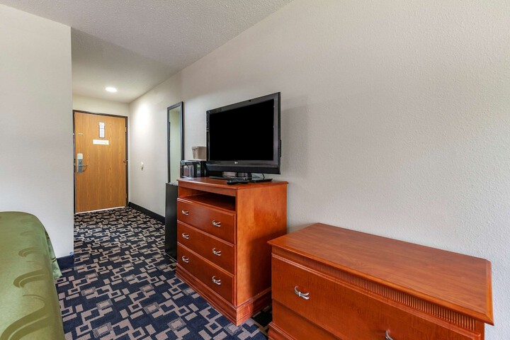 Room 17 of 29