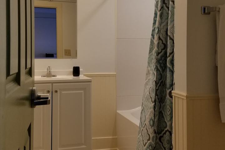 Room 16 of 33