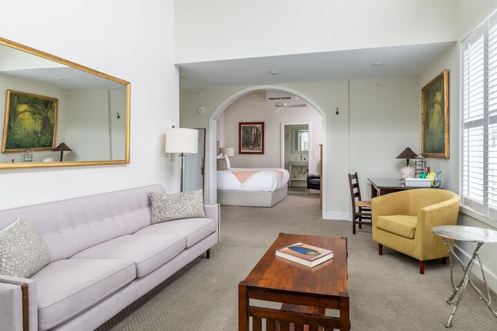 Briar Barn Inn