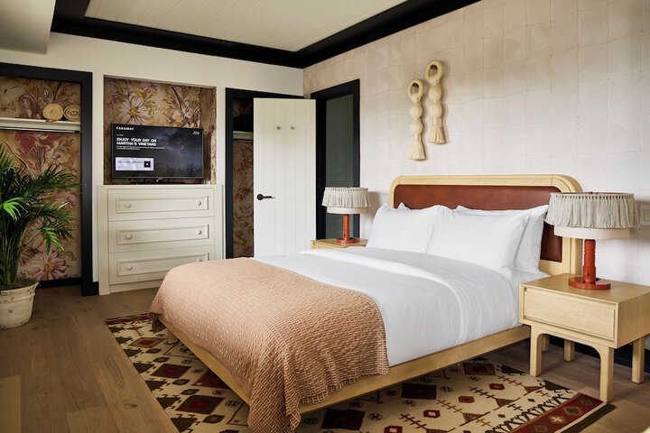 Room 100 of 155