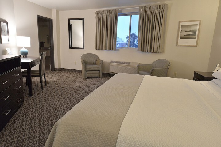 Room 34 of 49