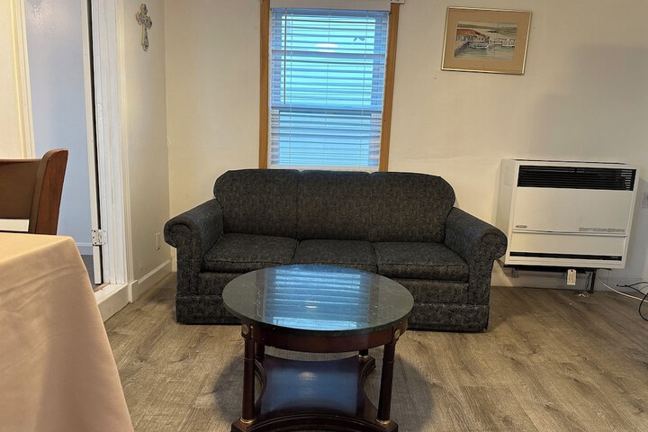 Room 45 of 105