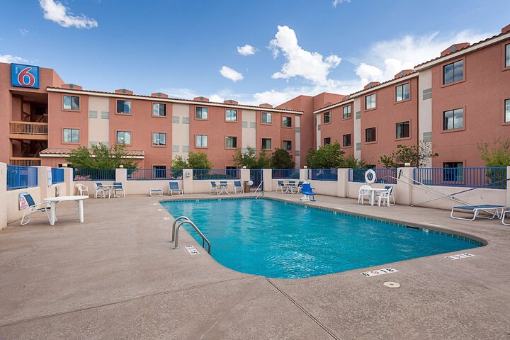 Pool 5 of 49