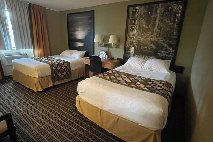 Room 8 of 8