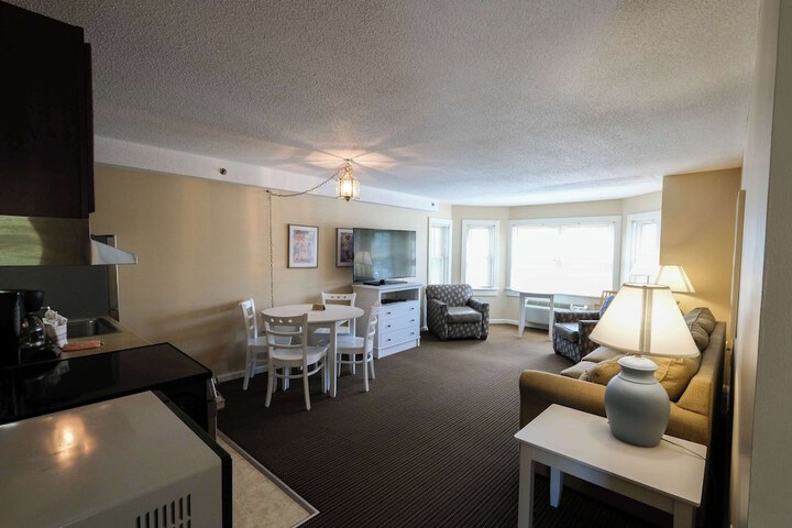 Room 125 of 131