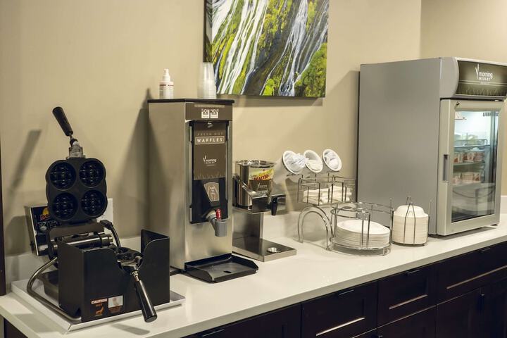Breakfast/Coffee Service 34 of 37