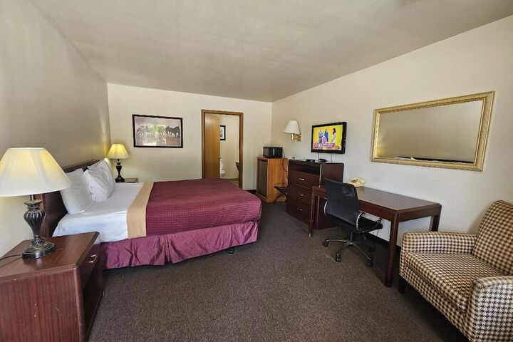 Room 13 of 27