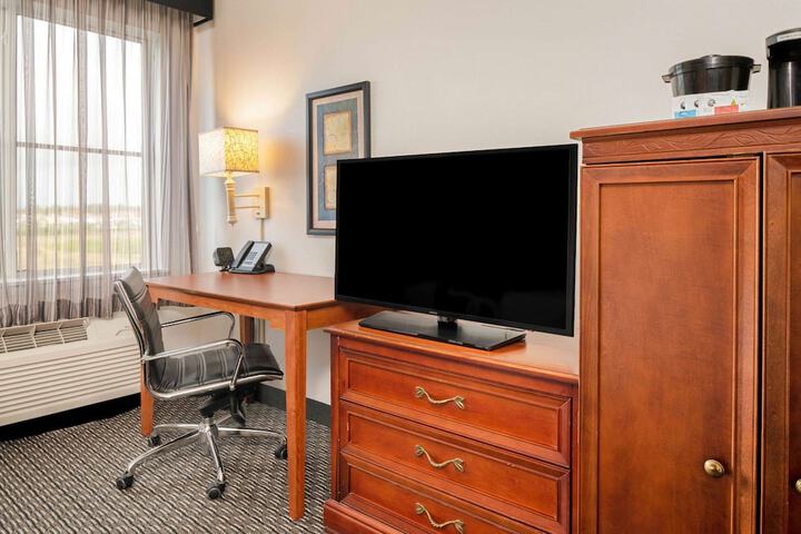 Room 19 of 28