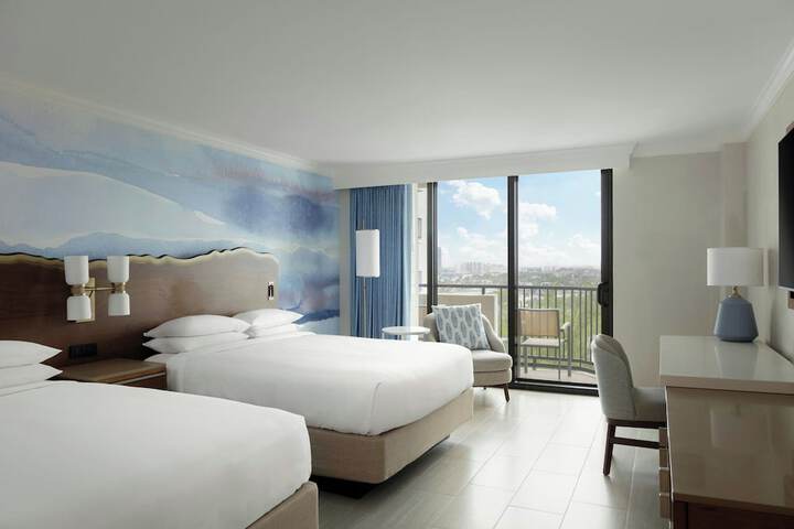 Fort Lauderdale Marriott Harbor Beach Resort & Spa