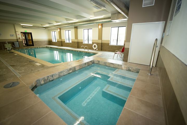 Holiday Inn Express & Suites Denver South - Castle Rock by IHG