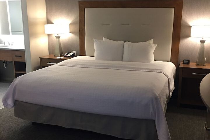 Room 16 of 35