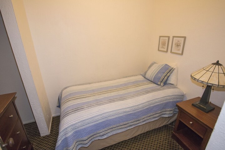 Room 98 of 117