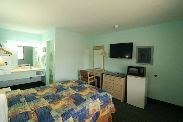 Room 5 of 22