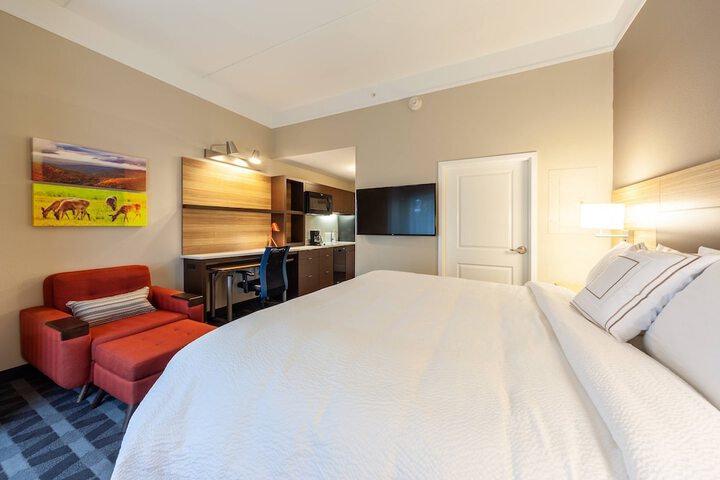 Room 26 of 34