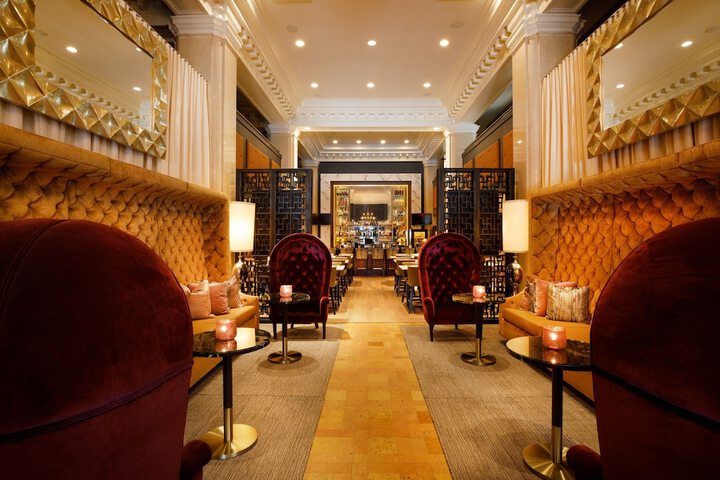 Lounge 68 of 74